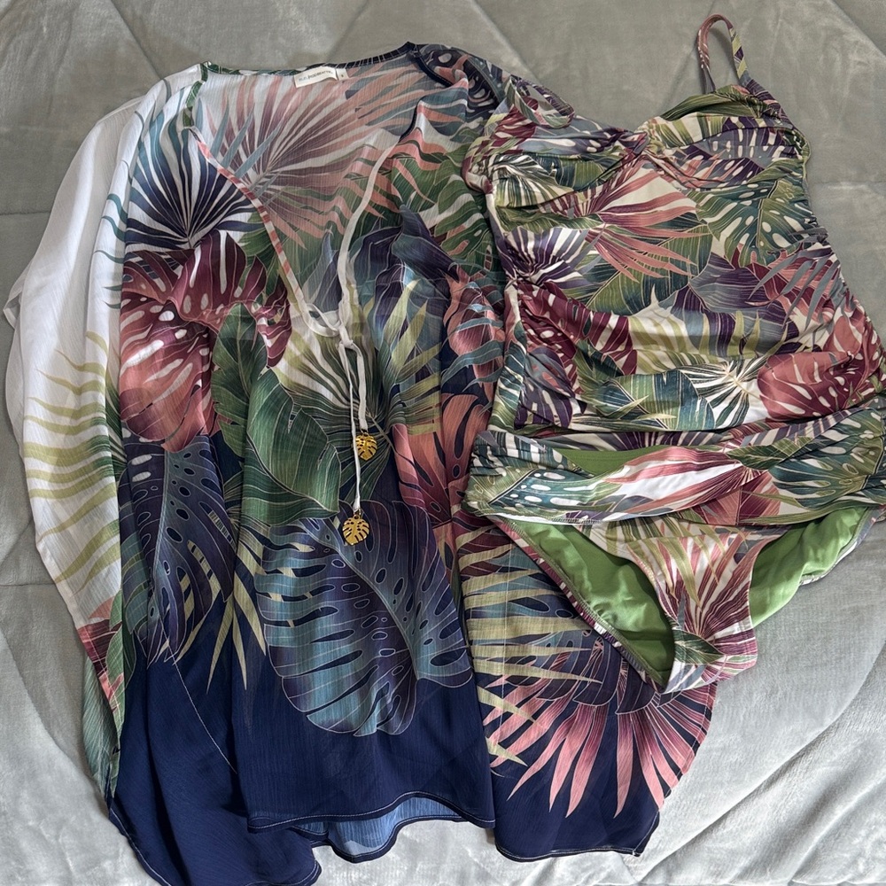 Bleu Rod Beattie Tropical Leaf Print Tankini Top/Bottom and Cover-Up Set Size 4